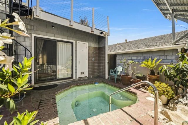 266 Grandview, Laguna Beach, CA 92651