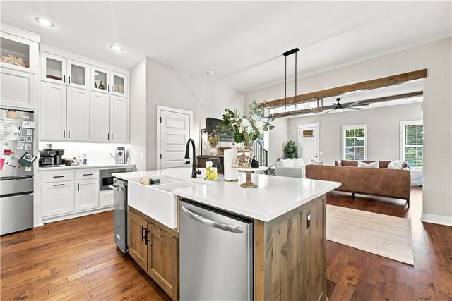 5402 Hackett Street, Springdale, AR 72762