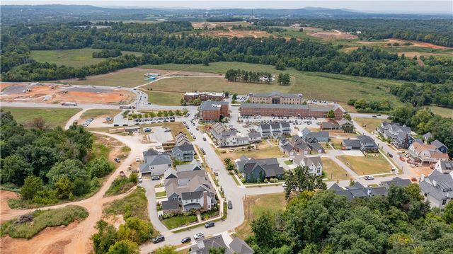 5402 Hackett Street, Springdale, AR 72762