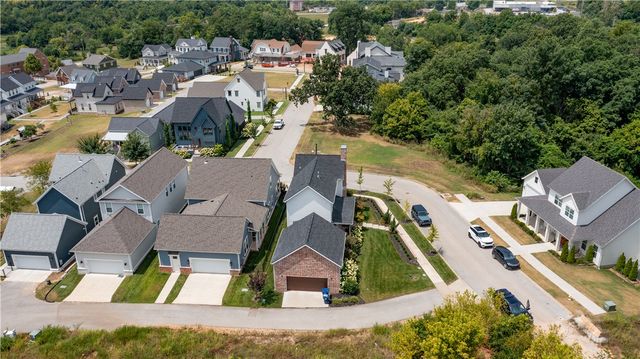 5402 Hackett Street, Springdale, AR 72762