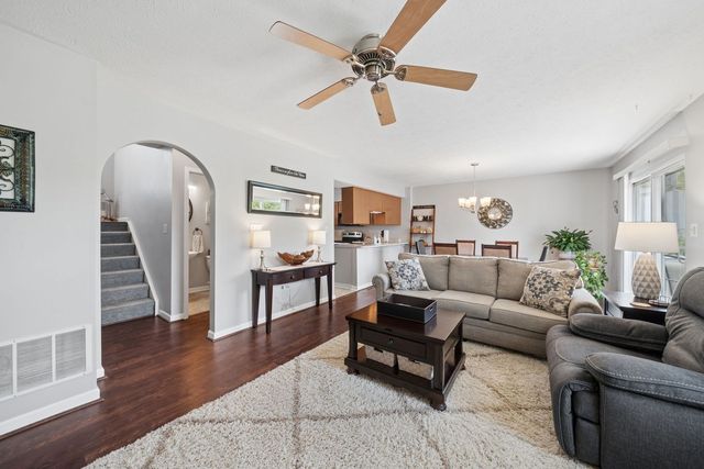 138 Manor View Drive, Manor, PA 15665