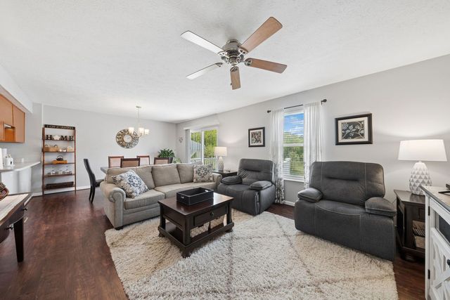 138 Manor View Drive, Manor, PA 15665