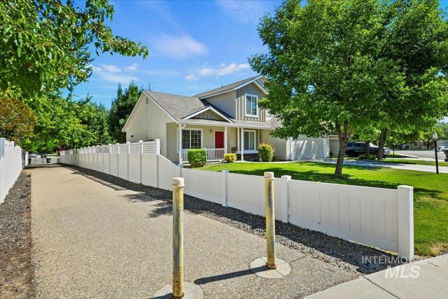 842 E Pluton, Kuna, ID 83634