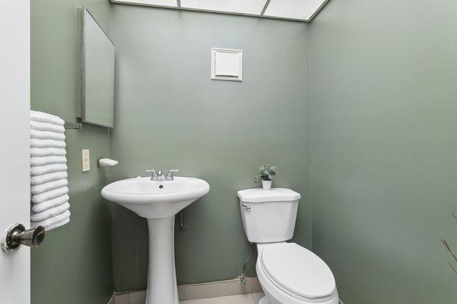 3141 NW 47th Terrace 124, Lauderdale Lakes, FL 33319