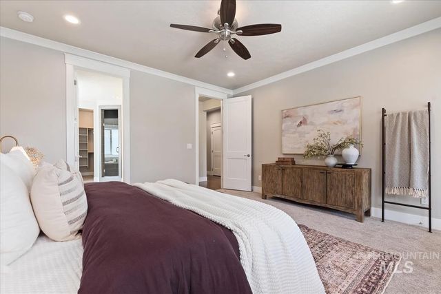 2560 N Hearthglow Pl, Eagle, ID 83616