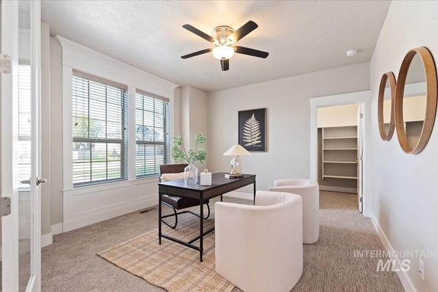 2560 N Hearthglow Pl, Eagle, ID 83616