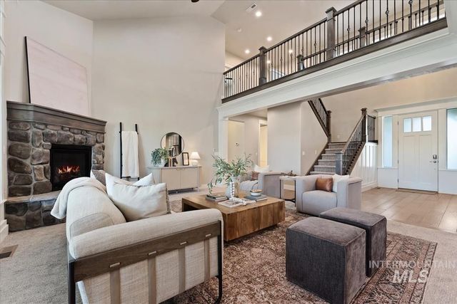 2560 N Hearthglow Pl, Eagle, ID 83616