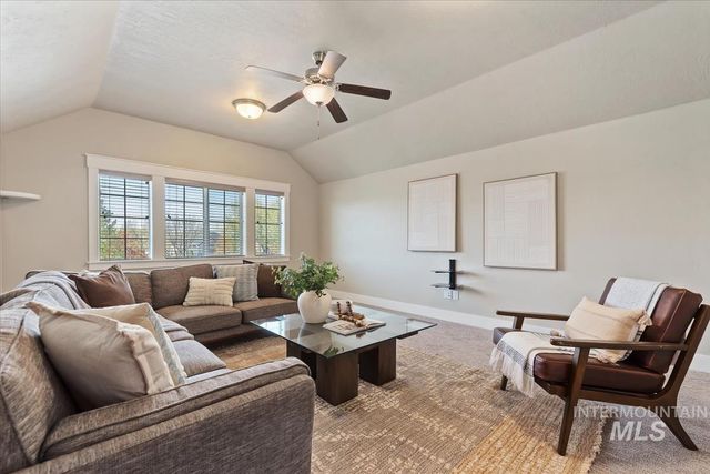 2560 N Hearthglow Pl, Eagle, ID 83616