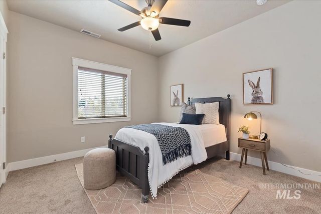 2560 N Hearthglow Pl, Eagle, ID 83616