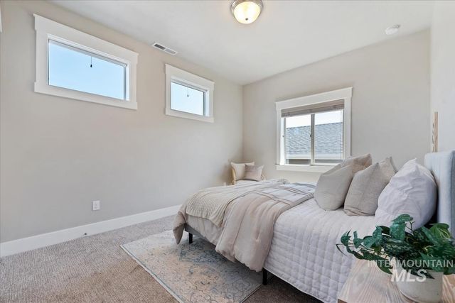 2560 N Hearthglow Pl, Eagle, ID 83616