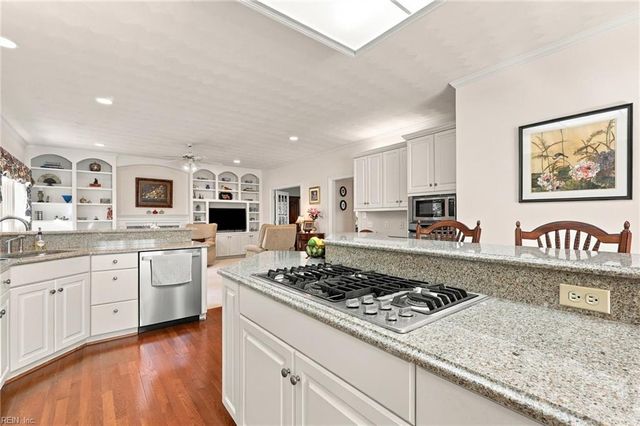 1519 Bordeaux PL, Norfolk, VA 23509