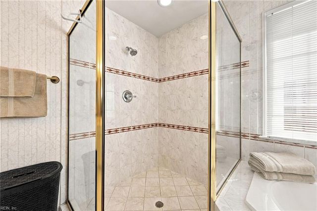 1519 Bordeaux PL, Norfolk, VA 23509