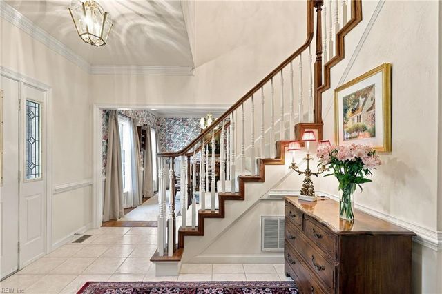 1519 Bordeaux PL, Norfolk, VA 23509