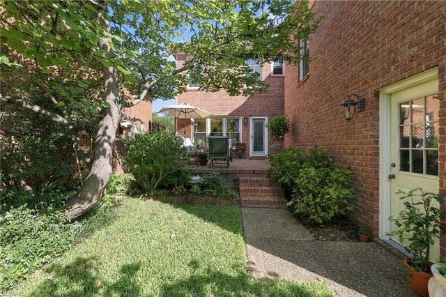 1519 Bordeaux PL, Norfolk, VA 23509