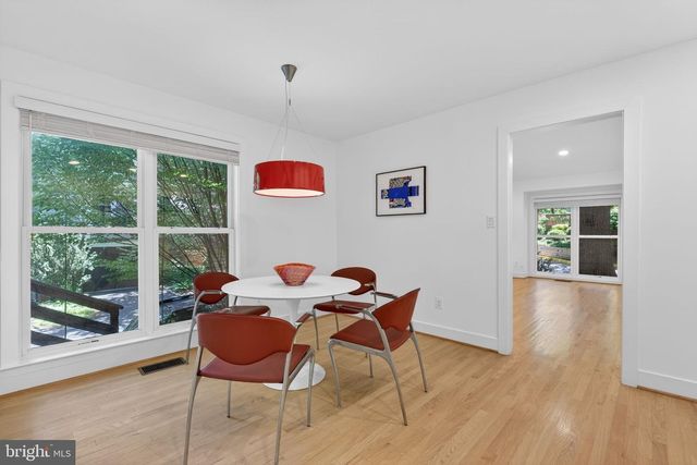 1605 APRICOT CT, Reston, VA 20190