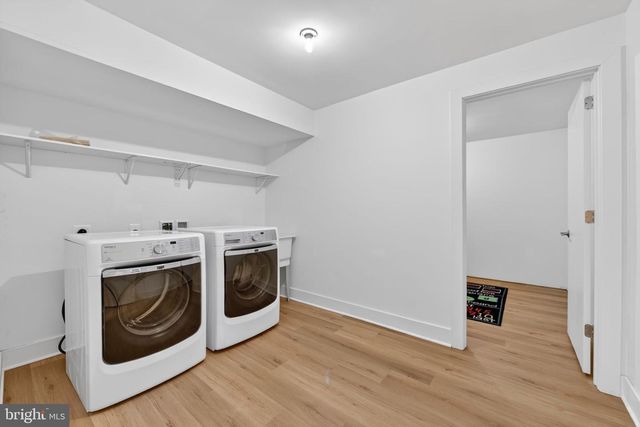 1605 APRICOT CT, Reston, VA 20190