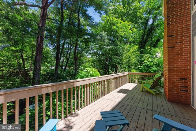 1605 APRICOT CT, Reston, VA 20190