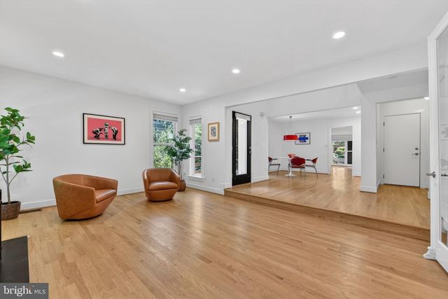 1605 APRICOT CT, Reston, VA 20190