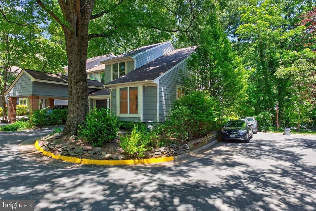 1605 APRICOT CT, Reston, VA 20190