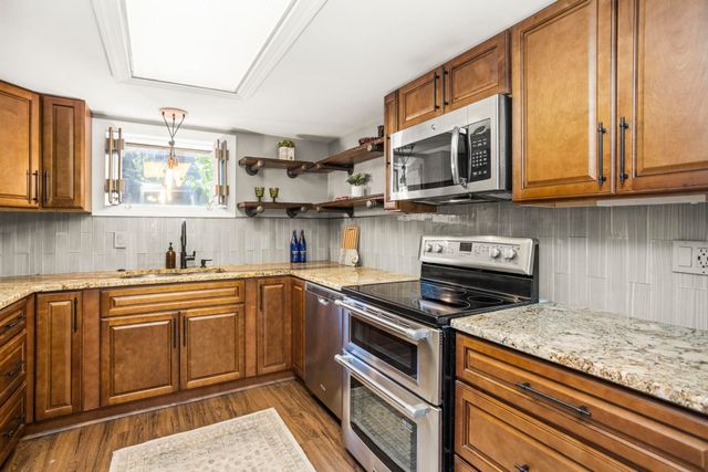 21 Vaughns Gap Rd Apt 16, Nashville, TN 37205