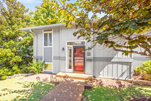 21 Vaughns Gap Rd Apt 16, Nashville, TN 37205