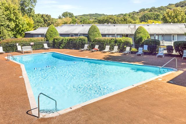 21 Vaughns Gap Rd Apt 16, Nashville, TN 37205