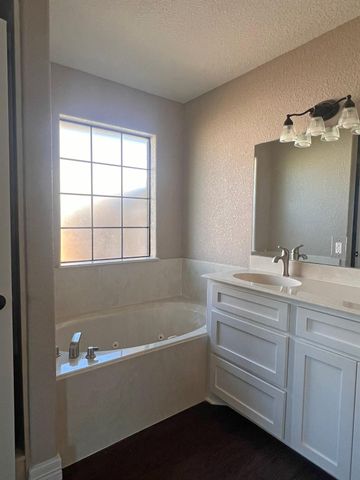 4804 Tarpon Drive, Bay City, TX 77414