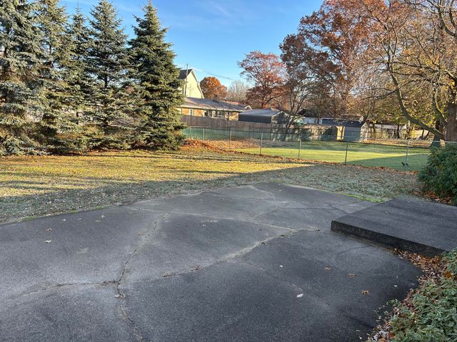 401 1st Avenue, Holland Twp, MI 49424