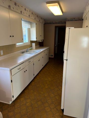 401 1st Avenue, Holland Twp, MI 49424