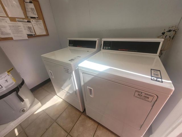 835 E Vista Chino 4, Palm Springs, CA 92262