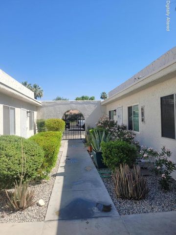 835 E Vista Chino 4, Palm Springs, CA 92262