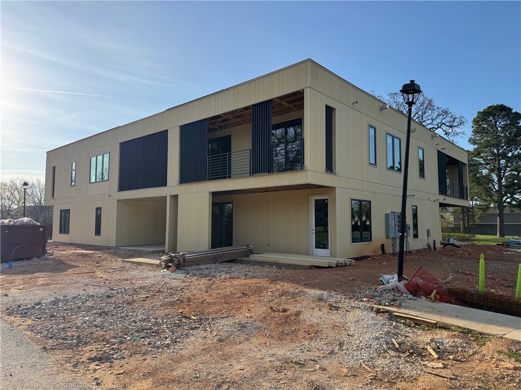 845 N Rupple Road, Fayetteville, AR 72704
