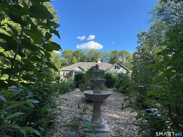 1953 Hartford Turnpike, North Haven, CT 06473