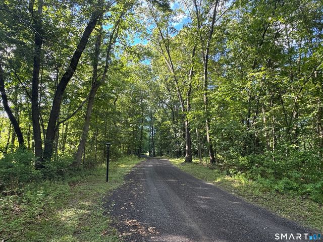 1953 Hartford Turnpike, North Haven, CT 06473