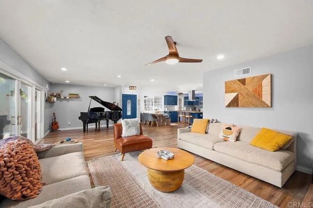 4636 Panorama Drive, La Mesa, CA 91941