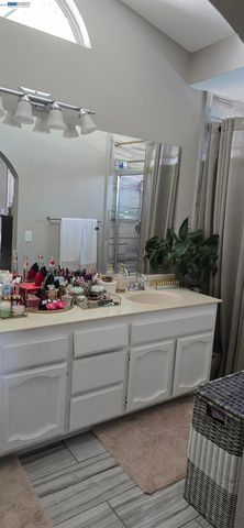 8109 Scalford Ct, Sacramento, CA 95829