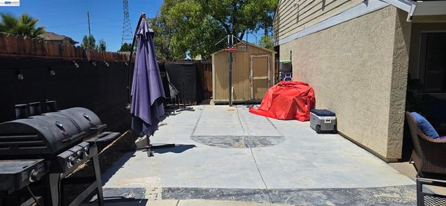 8109 Scalford Ct, Sacramento, CA 95829