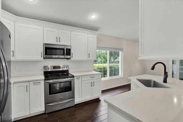 16002 ROBEY COURT, Tampa, FL 33647
