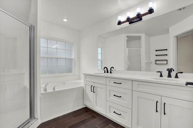 16002 ROBEY COURT, Tampa, FL 33647