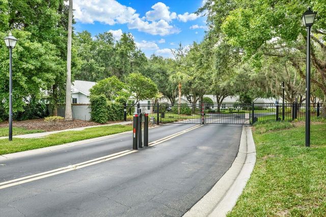16002 ROBEY COURT, Tampa, FL 33647