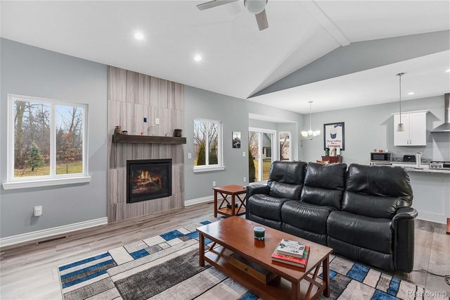 38557 Mountain Ash Court, Clinton Charter Township, MI 48036