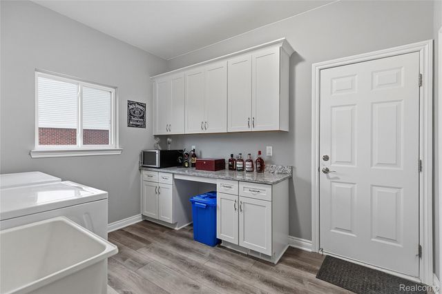 38557 Mountain Ash Court, Clinton Charter Township, MI 48036