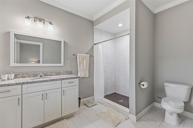 38557 Mountain Ash Court, Clinton Charter Township, MI 48036