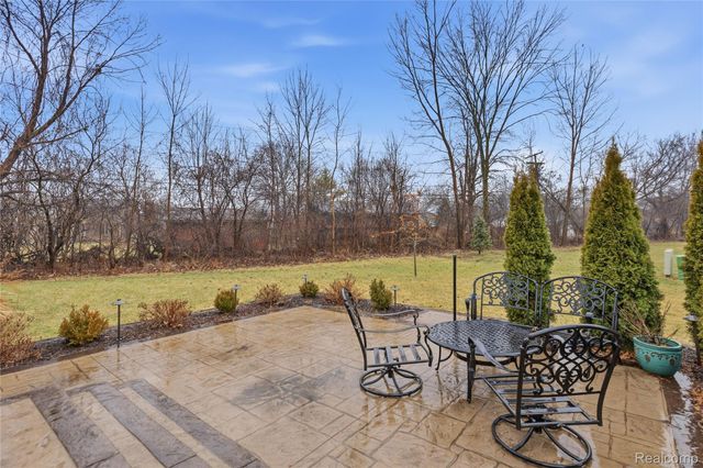 38557 Mountain Ash Court, Clinton Charter Township, MI 48036