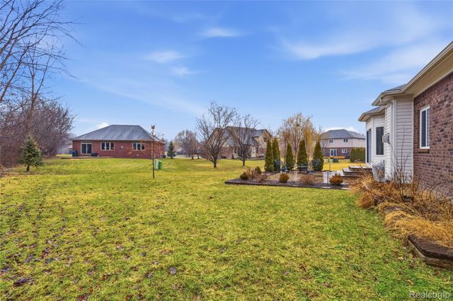 38557 Mountain Ash Court, Clinton Charter Township, MI 48036