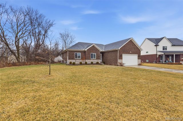 38557 Mountain Ash Court, Clinton Charter Township, MI 48036