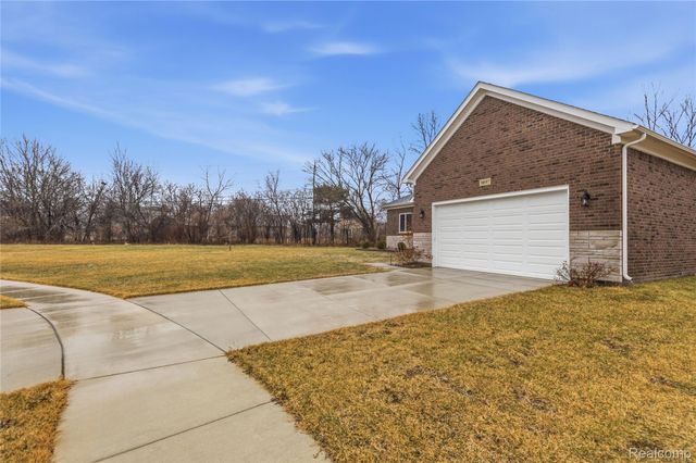 38557 Mountain Ash Court, Clinton Charter Township, MI 48036