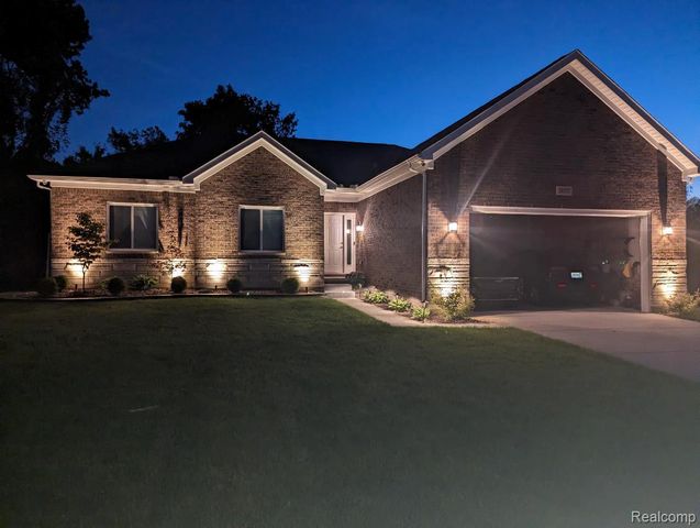 38557 Mountain Ash Court, Clinton Charter Township, MI 48036