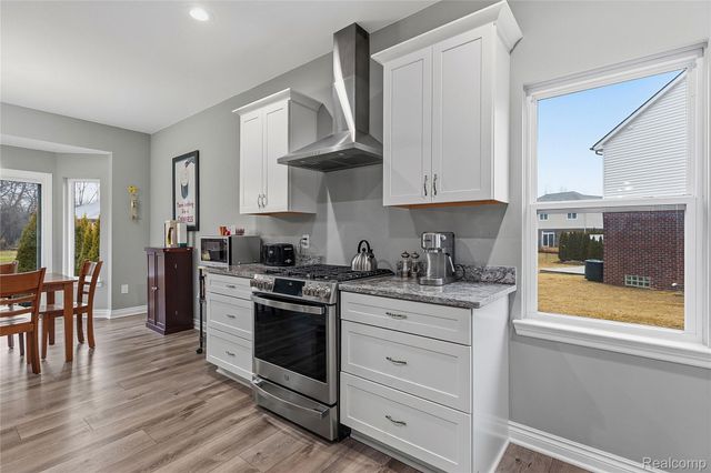 38557 Mountain Ash Court, Clinton Charter Township, MI 48036