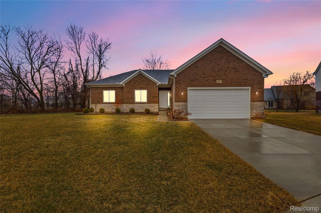 38557 Mountain Ash Court, Clinton Charter Township, MI 48036